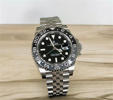 rolex bruce wayne gmt.